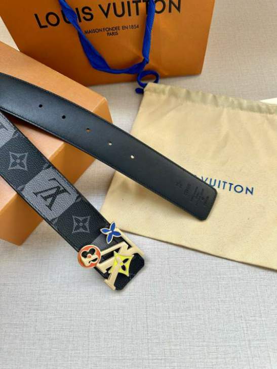 Picture of Louis Vuitton Belts _SKUfw180027924fw